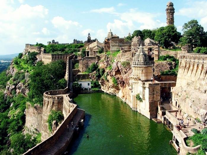 chittorgarh fort rajasthan image